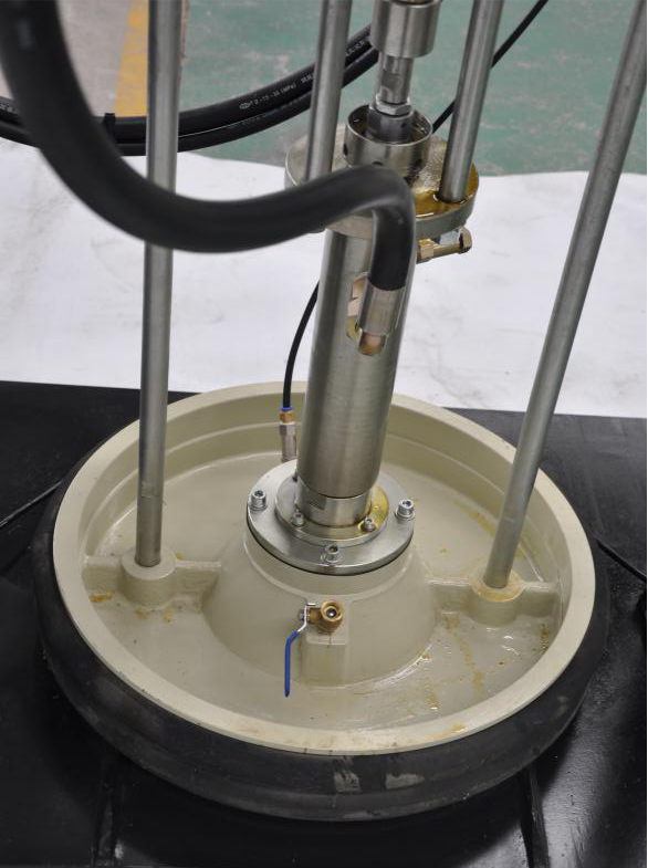 Kính cách điện Máy phủ keo hai thành phần Đồng nhất Keo đầu ra Con dấu hoàn chỉnh 2