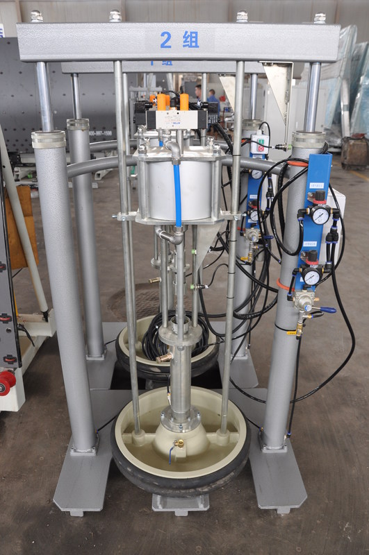 Max Glass Szie 2500 * 4500mm Máy cách nhiệt dọc / Robot dán kính đôi