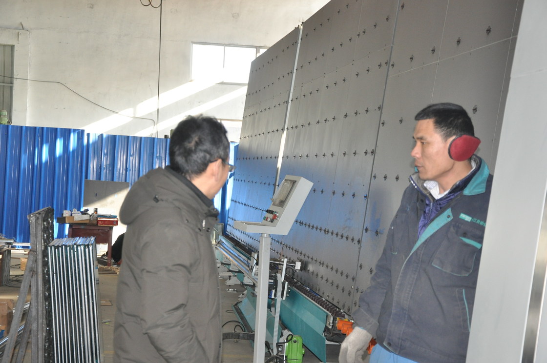 Dây chuyền sản xuất máy sấy và xử lý kính hai lớp hiệu quả