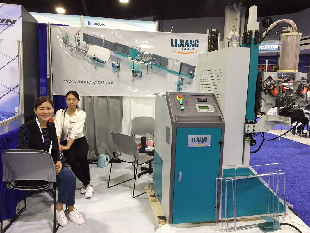 Máy chiết rót LJGZ2020 có thể tự động đạt được các hành động khoan lỗ tự động trong các khung đệm