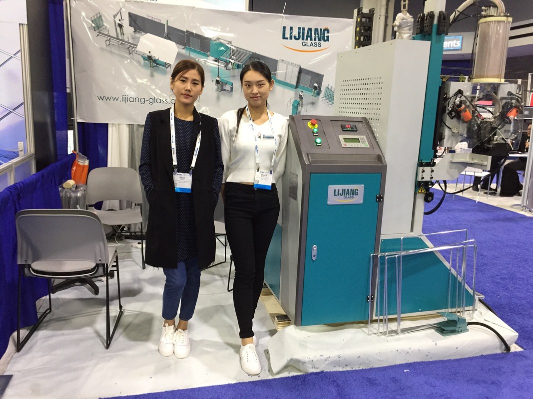 Máy hút ẩm có thể tự động đạt được các hành động khoan lỗ tự động trong các khung đệm,