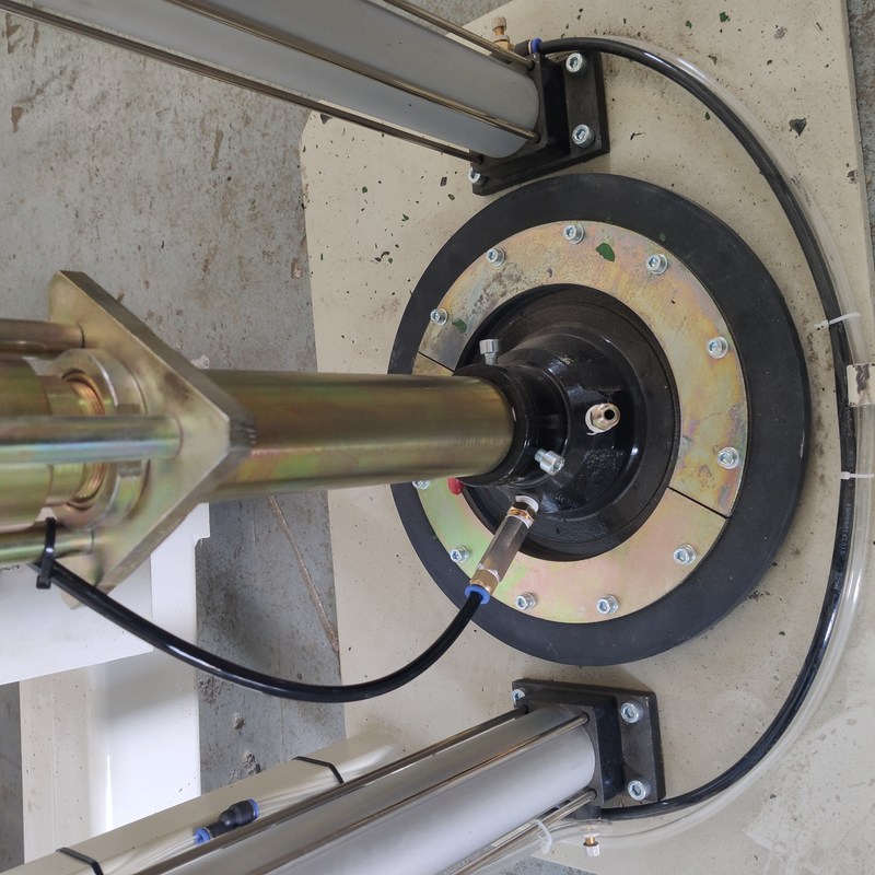 Máy sơn rô bốt thủy tinh rỗng cách điện CNC với màn hình cảm ứng độ nét cao