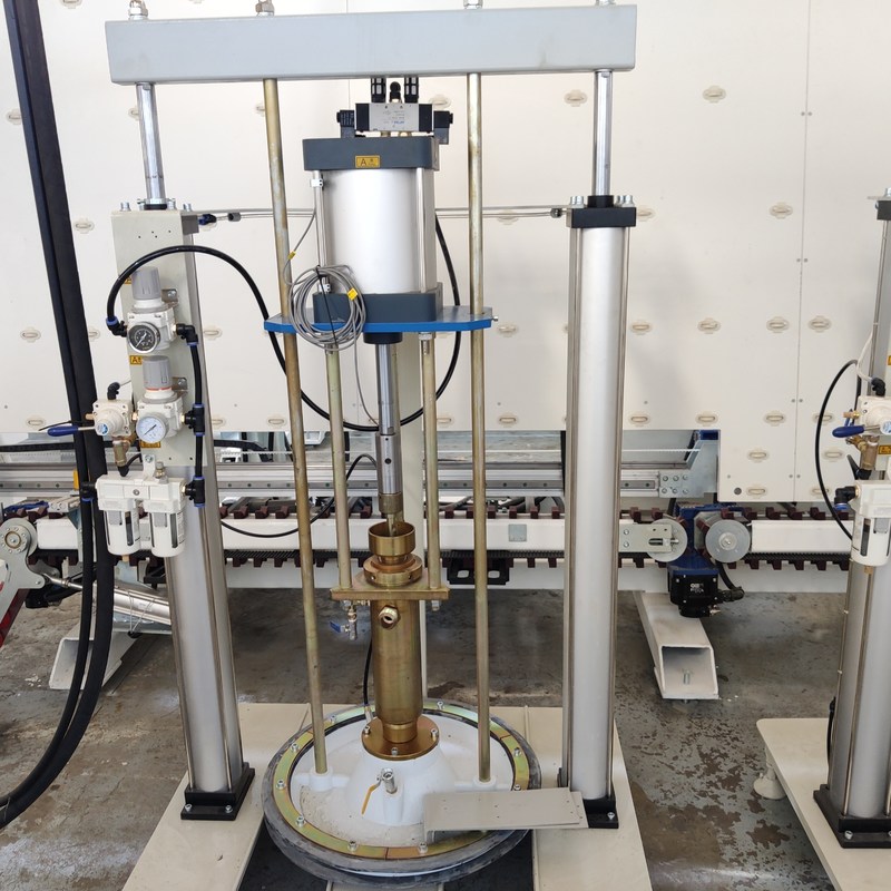 Máy tự động dán kính cách nhiệt bằng kính kép dọc tự động để xử lý rải chất bịt kín