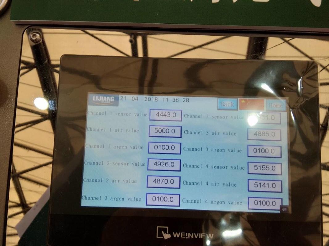 Máy chiết rót khí Argon bằng tay với màn hình cảm ứng để làm kính hai lớp