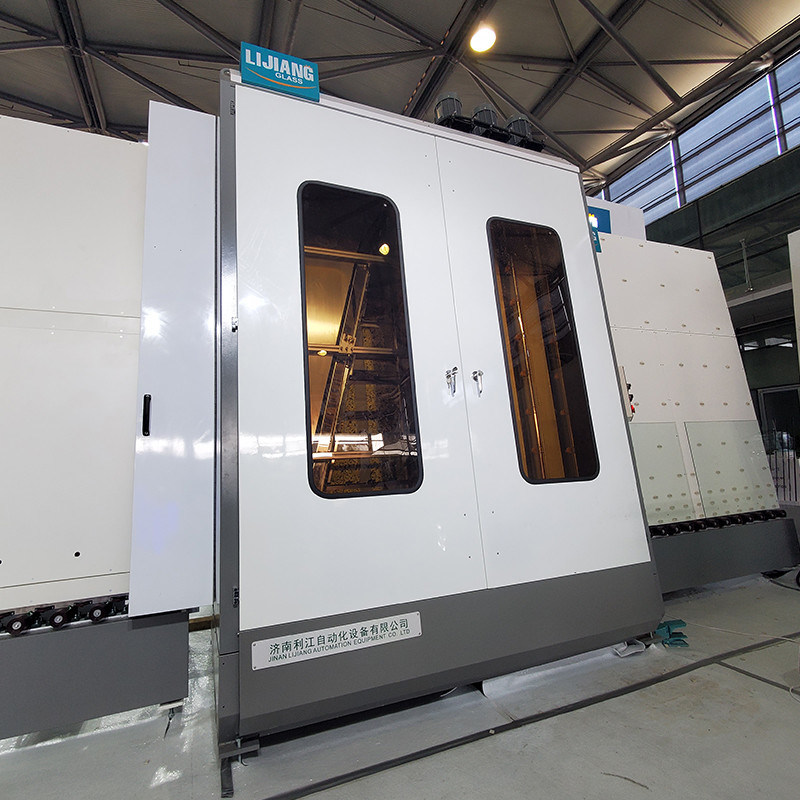 Máy rửa kính đứng tự động kích thước lớn với 6 chiếc bàn chải mềm